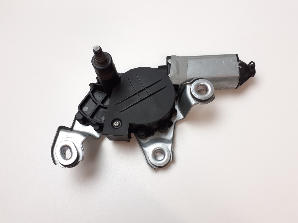 Used Skoda Octavia Rear wiper motor 1Z9955711C
