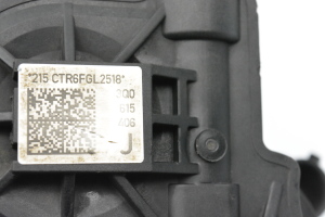 Volkswagen Passat B8 (2014–2023) Tagumine pidurisadul 3Q0615406J - 2