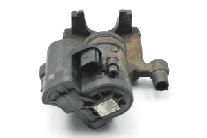 Volkswagen Passat B8 (2014–2023) Tagumine pidurisadul 3Q0615406J - 5