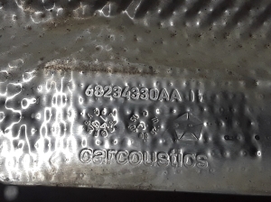 Chrysler Pacifica (2016–2026) Summuti kuumakaitse 68234330AA - 2
