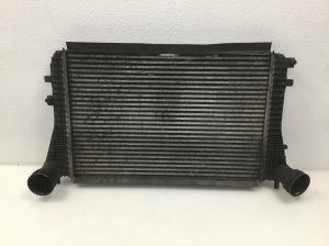 Volkswagen Passat B6 (2005–2010) Intercooler 3C0145805G - 2
