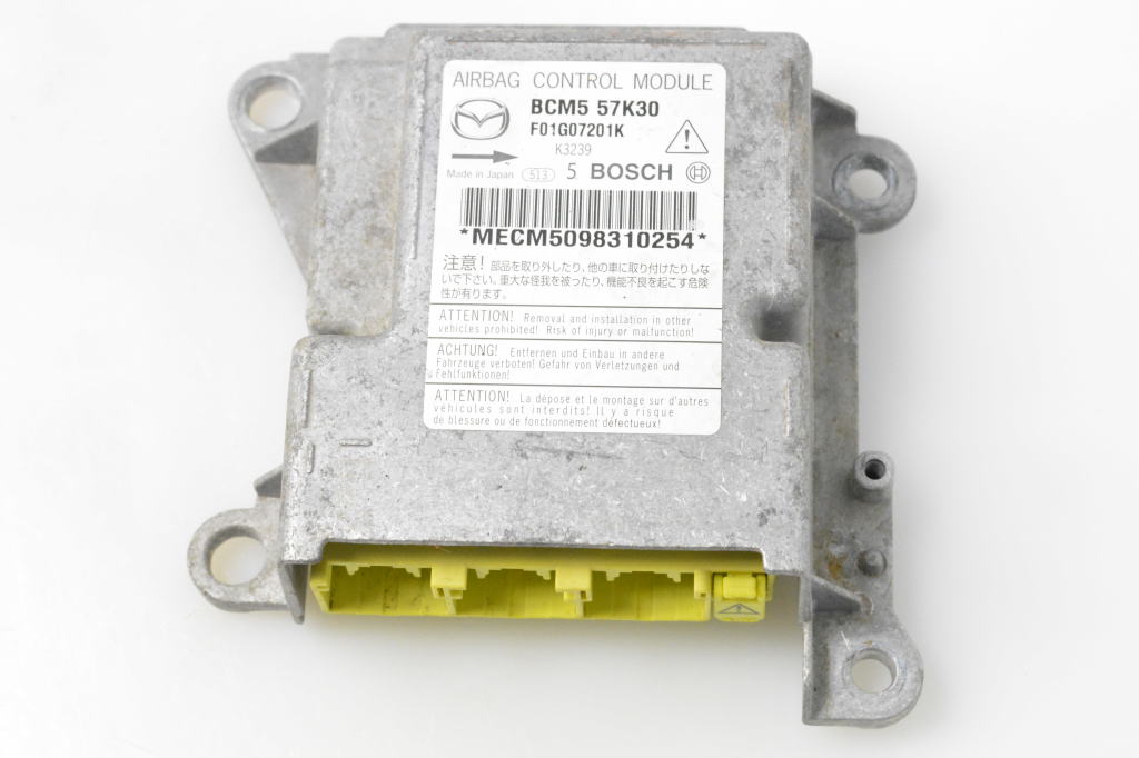 Used Mazda 3 Airbag module BCM557K30