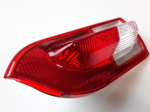  Rear corner lamp 