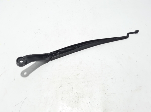  Windshield wiper blade 