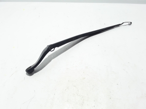  Windshield wiper blade 