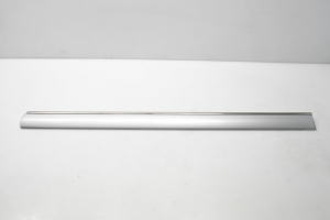 Esiukse liist - A2106900462