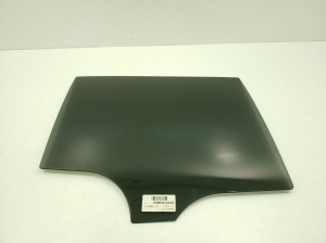 Tagumise külgukse klaas - A2537350600