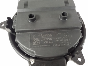AUDI A6 C7 (2011–2018) Salongi puhuri mootor 4H2820021B - 2