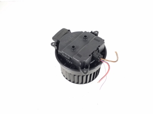  Cabin shoulder motor 