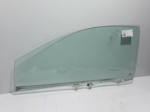   Vitre de porte avant  - 8200385968 