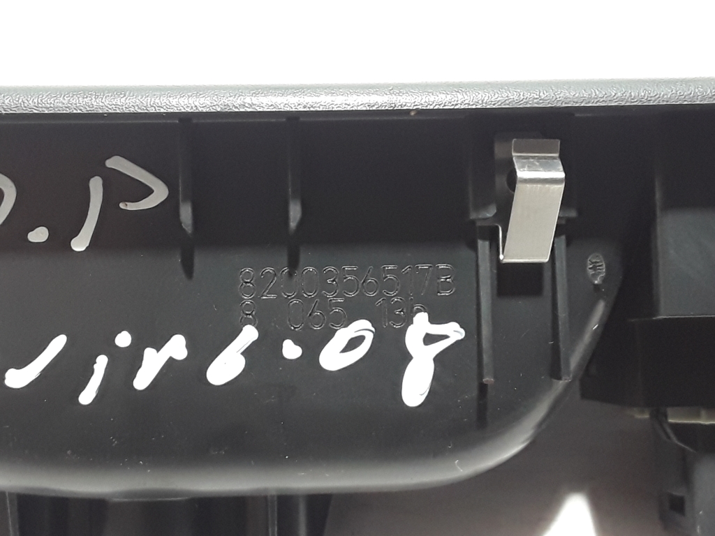 RENAULT Twingo 2 generation (2007-2014) Priekinių dešinių durų langų pakėlimo mygtukai 8200356517 22412189