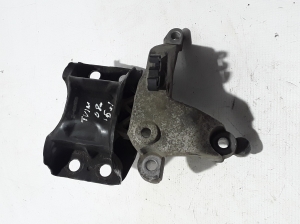 RENAULT Twingo II (2007–2014) Motorlager 8200410267 - 2