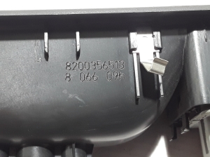 RENAULT Twingo II (2007–2014) Fensterheberschalter vorne 8200356513 - 3