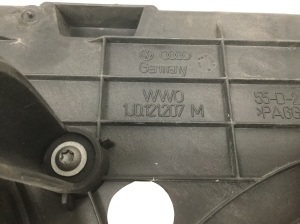 Volkswagen Bora (1998–2005) Kühlerlüfter und seine Teile 1J0121207M - 3