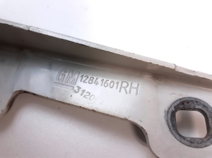  Engine cover hinge 