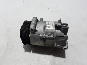  Air conditioner compressor 