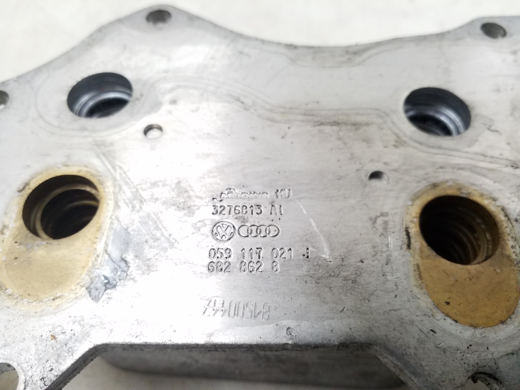 AUDI A6 C6/4F (2004-2011) Öljyjäähdytin 059117021J,3276813AL,6828628 25089716