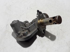  EGR valve 