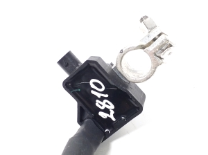 AUDI A6 C7 (2011–2018) Miinusjuhtme klemm 8X0915181 - 2