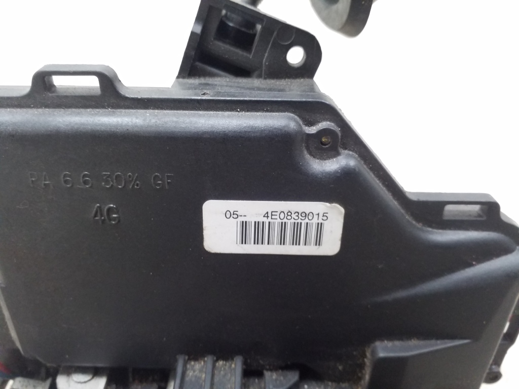 AUDI A8 D3/4E (2002-2010) Serrure de porte arrière gauche 4E0839015 25089711