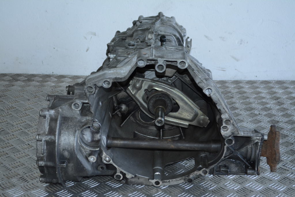 Used AUDI A4 Gearbox JJG