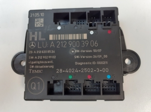  Rear side door control unit 