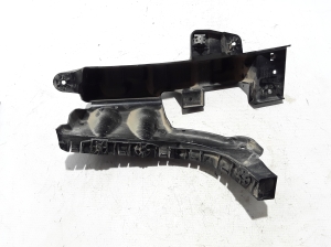  Rear bumper bracket 