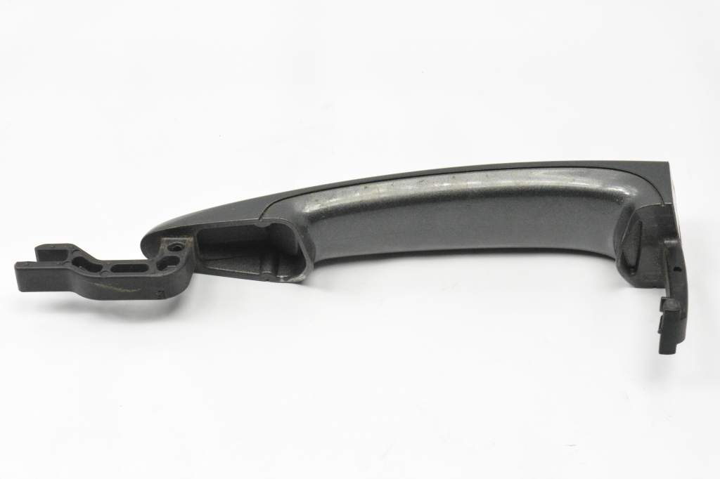 BMW X1 E84 (2009–2015) Front door external opening handle and its details 242687 BMW X1 E84 (2009–2015) Front door external opening handle and its details 242687