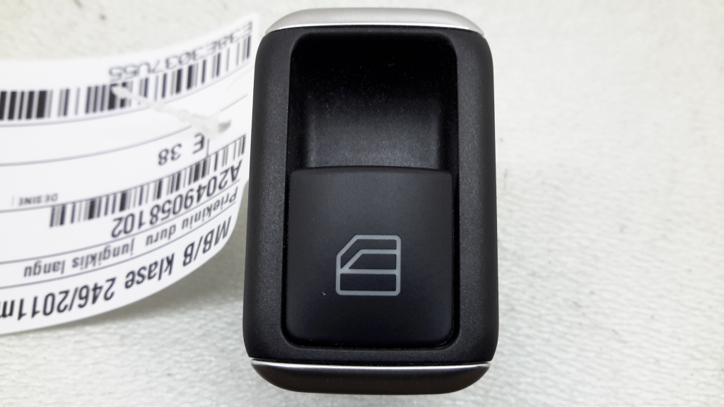Mercedes Benz B-Class 246 (2011–2017) Front door glass switch A2049058102 Mercedes Benz B-Class 246 (2011–2017) Front door glass switch A2049058102