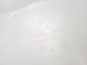 BMW 7 SERIJA F01 (2008–2015) Esiklaasi pesuvedeliku paak 7269663 - 3