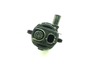 TOYOTA RAV 4 A4 (2012–2018) Auxiliary water pump 8720048110 - 2