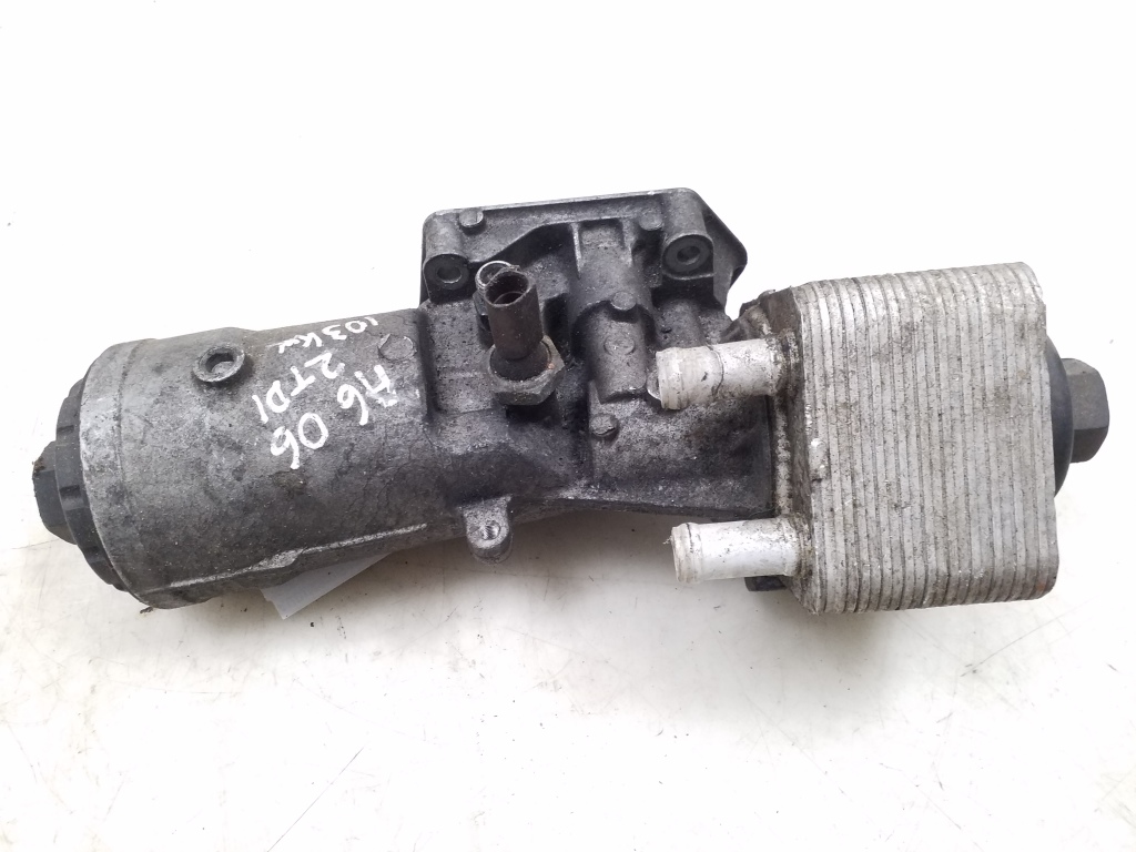 AUDI A6 C6/4F (2004-2011) Oljefilterholder 045115389J 25090954