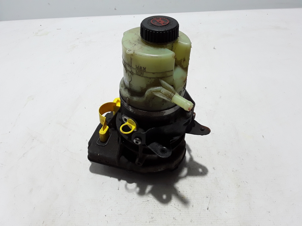 Used RENAULT Trafic Electric power steering pump 491100616R