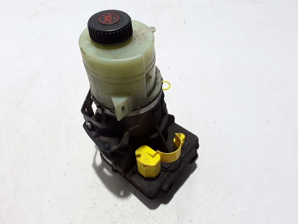 Used RENAULT Trafic Electric power steering pump 491100616R