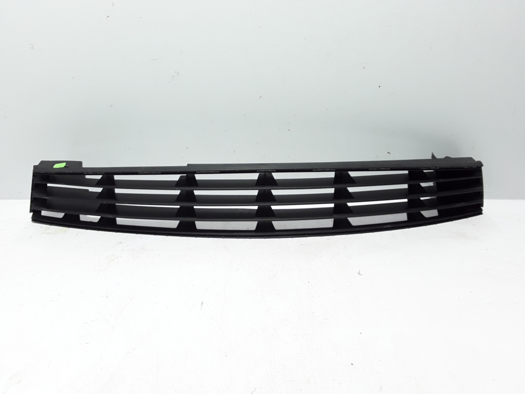 RENAULT Clio 3 generation (2005-2012) Front Bumper Lower Grill 8200682294 22412405