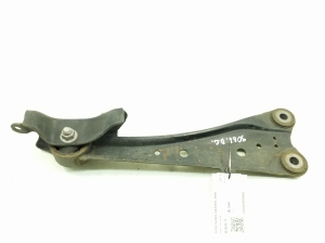 Rear axle link - 4876048110