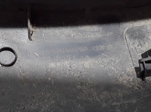 Dacia Sandero (2008–2012) Frontstoßstangenaufsatz 8200577913 - 3