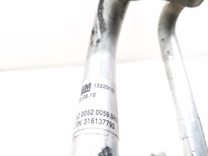 Opel Insignia (2008–2017) A/C hose 13220107 - 2
