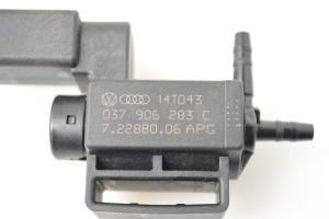 AUDI RS4 B8 (2012–2015) Solénoïde 037906283C - 2