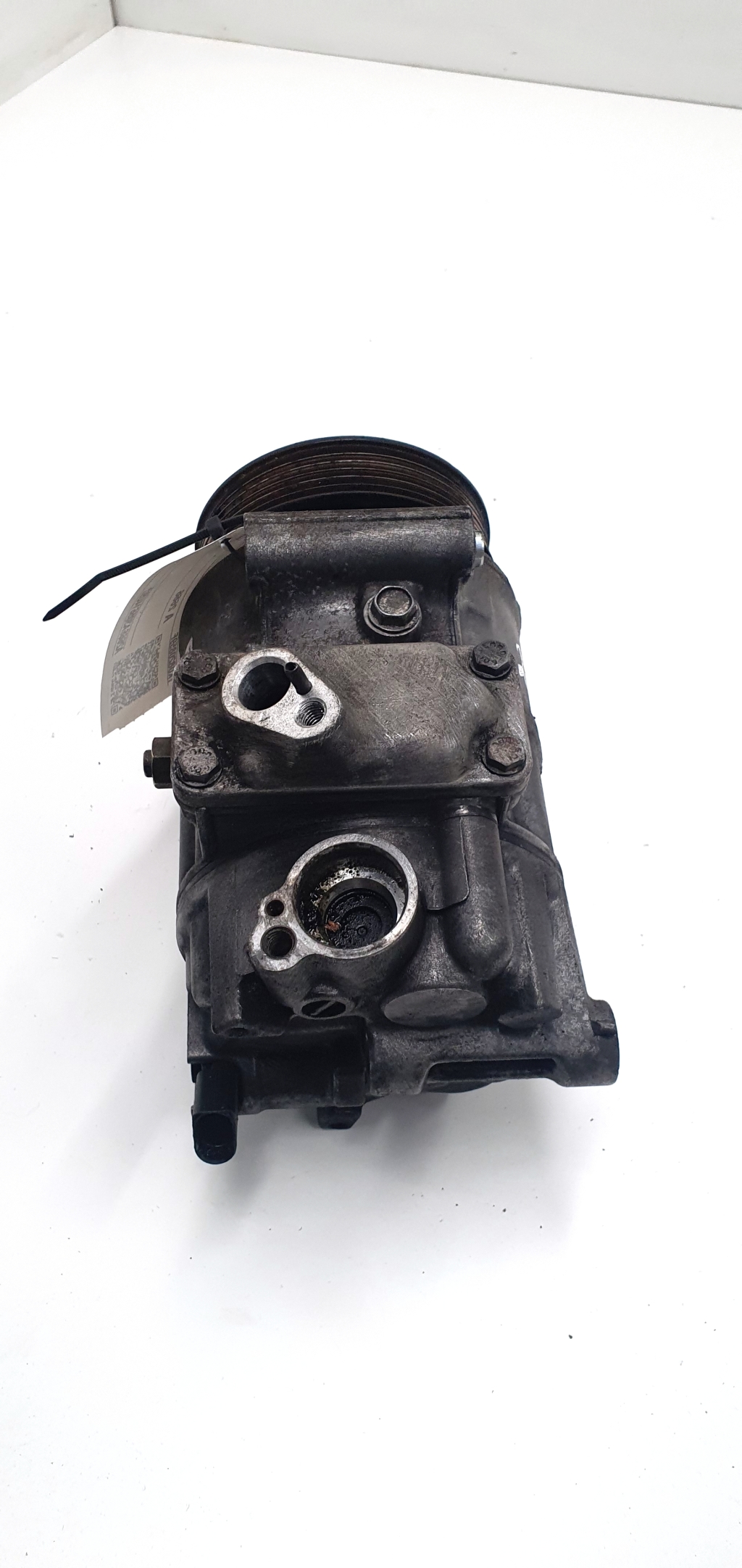 Used Volkswagen Passat Air conditioner compressor 1K0820859F