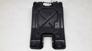 Mercedes Benz R-Class 251 (2006–2017) Esiraami keskosa lukust allapoole A2516202531 - 2