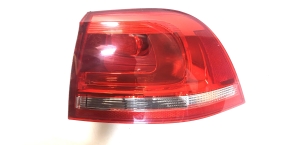 Volkswagen Touareg II (2010–2018) Eckleuchte hinten 7P6945096F