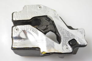 Mazda 3 IV (2019–2026) Trim under the hood - 2