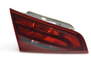 AUDI A3 8V (2012–2020) Rückleuchte Heckleuchte innen 8V4945093A