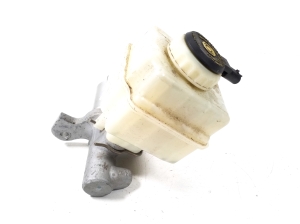 BMW 7 SERIJA F01 (2008–2015) Piduri peasilinder 6786586 - 4
