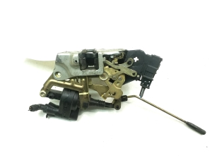 Mercedes Benz C-Class 202 (1993–2001) Esiukse lukk A2027201335 - 4