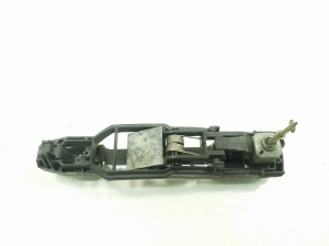 Mercedes Benz C-Class 202 (1993–2001) Front door external opening handle and its details - 3