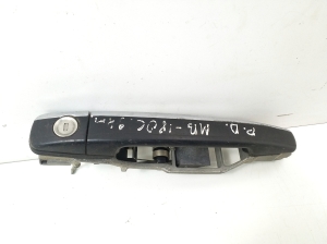 Mercedes Benz C-Class 202 (1993–2001) Front door external opening handle and its details - 2
