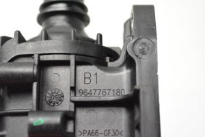Mazda 3 (2003–2009) Kühlmittelthermostat 9647767180 - 3