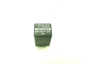 Mercedes Benz C-Class 202 (1993–2001) Relee A0035454805 - 2